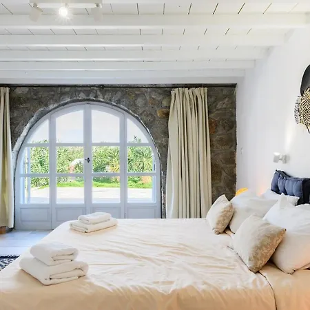 Aquileria Seaview Pool - Seven Bedrooms Villa