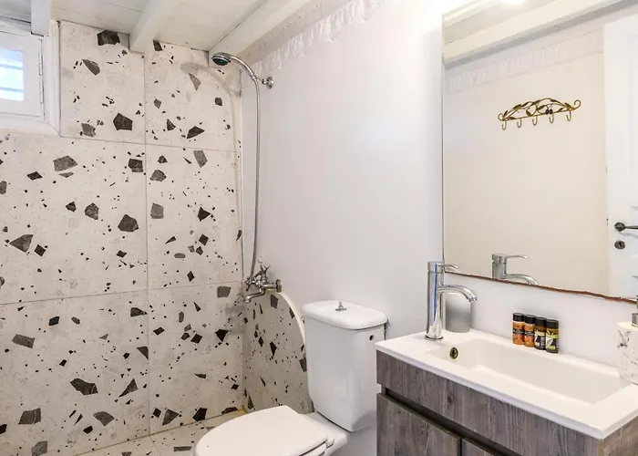 Aquileria Seaview Pool - Seven Bedrooms