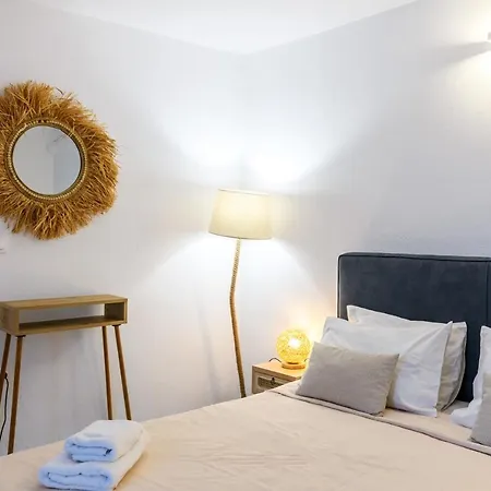 Aquileria Seaview Pool - Seven Bedrooms *