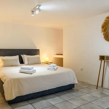 Βίλα Aquileria Seaview Pool - Seven Bedrooms *