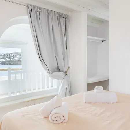 Aquileria Seaview Pool - Seven Bedrooms Villa