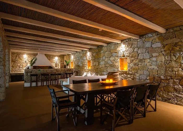 Aquileria Seaview Pool - Seven Bedrooms וילה