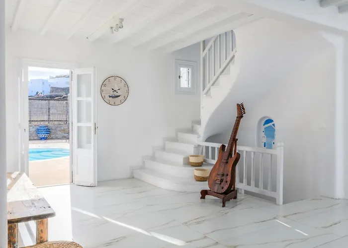 Aquileria Seaview Pool - Seven Bedrooms *